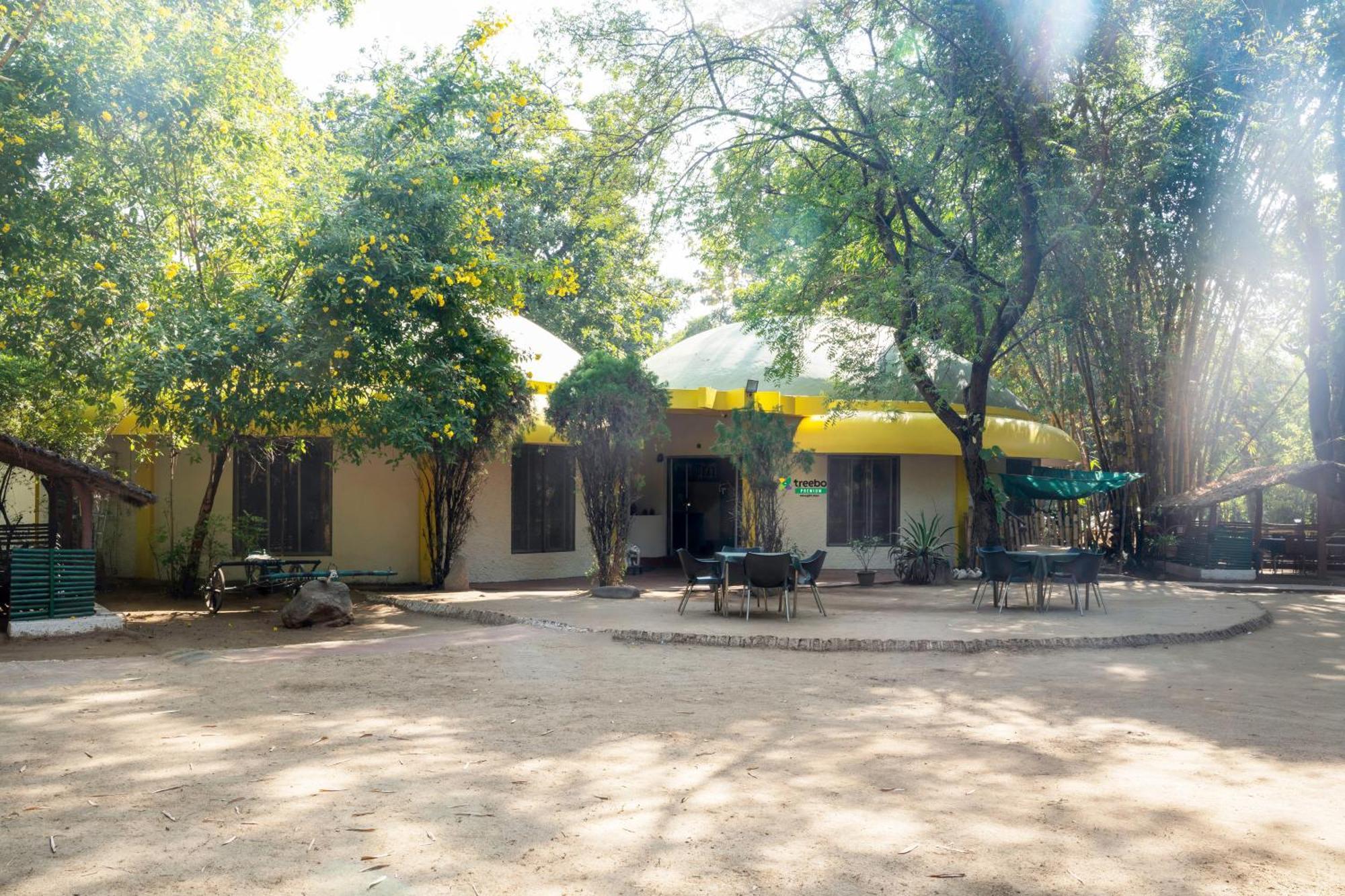 ホテル Treebo Premium Mowgli'S Den, Pench Khawāsa エクステリア 写真