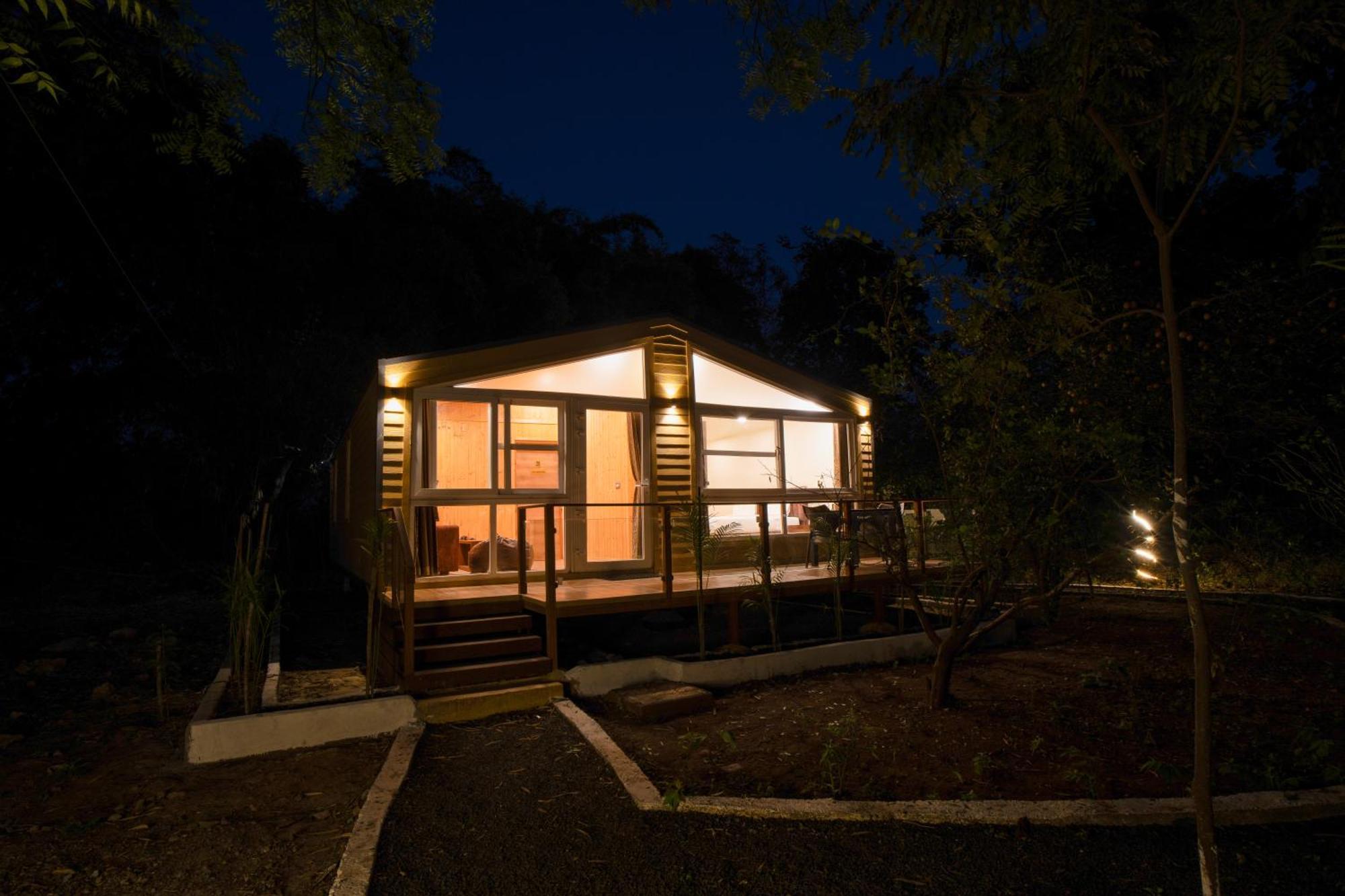ホテル Treebo Premium Mowgli'S Den, Pench Khawāsa エクステリア 写真