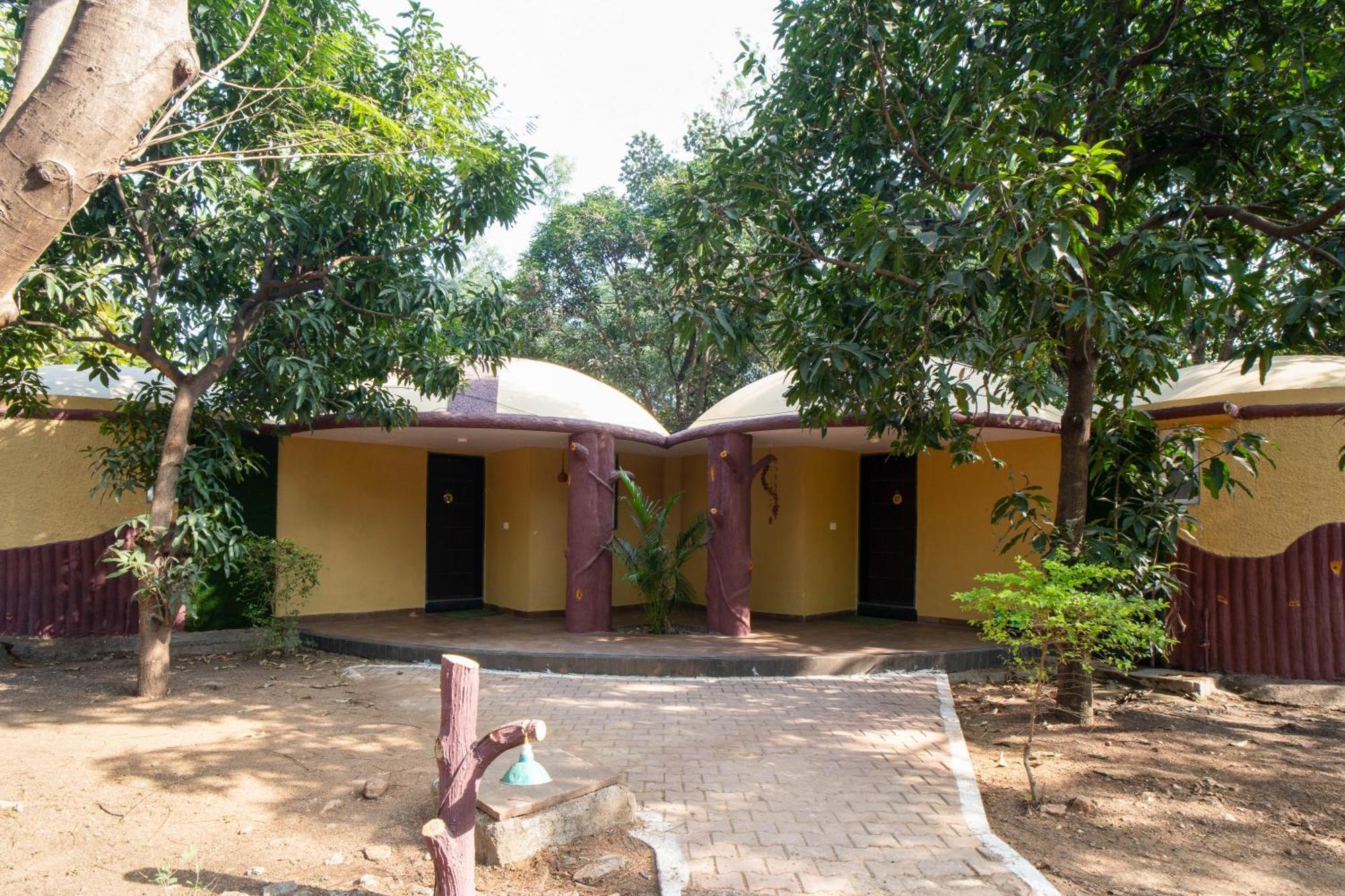 ホテル Treebo Premium Mowgli'S Den, Pench Khawāsa エクステリア 写真
