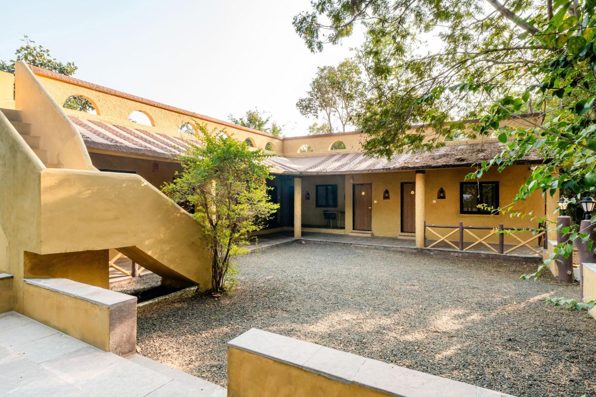 ホテル Treebo Premium Mowgli'S Den, Pench Khawāsa エクステリア 写真